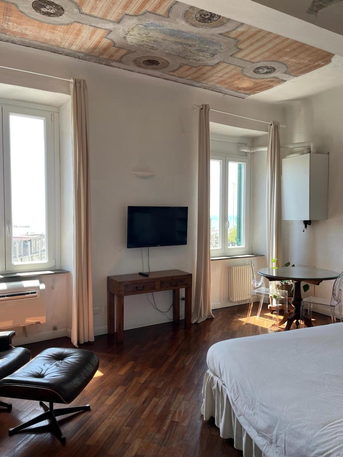Apartmán The Sunshine Loft Livorno Pokoj fotografie